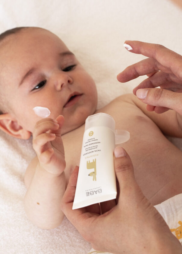 Crema facial para bebés - Cuidados piel bebé
